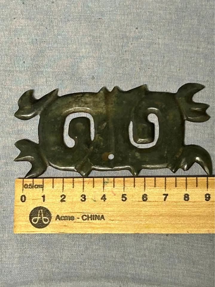 Ultra-Thin Hongshan Hooked-Cloud Jade Pendant