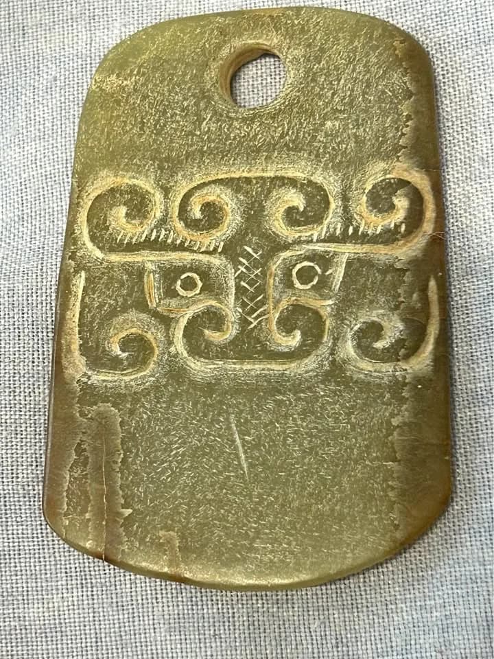 Warring States Jade Plaque Pendant with Scrolling-Cloud and Beast-Mask Motif